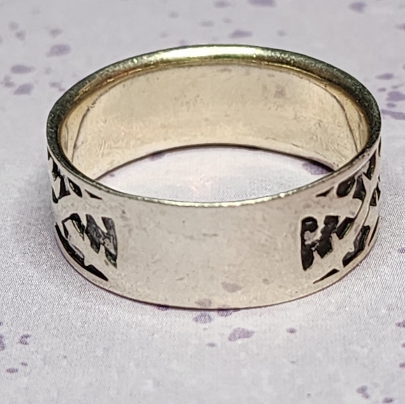 Thorns Design Sterling Men's Ring - Picture 5 of 6